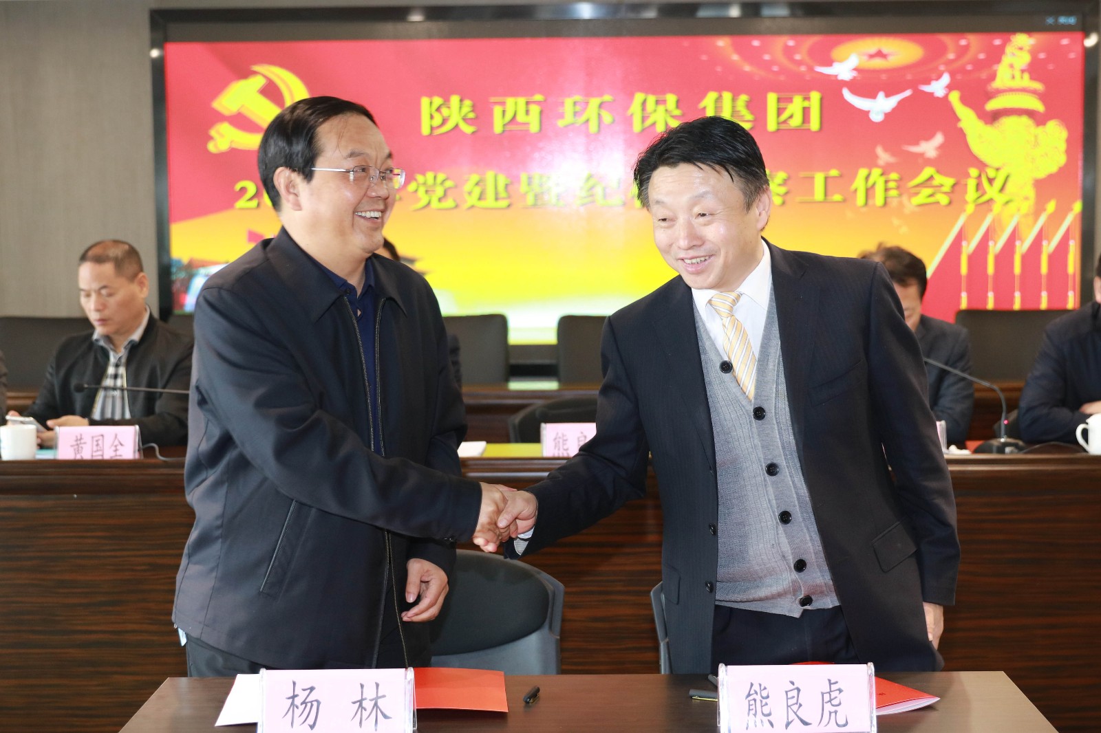 1490699728273085noMO.jpg 1S5A4248.jpg