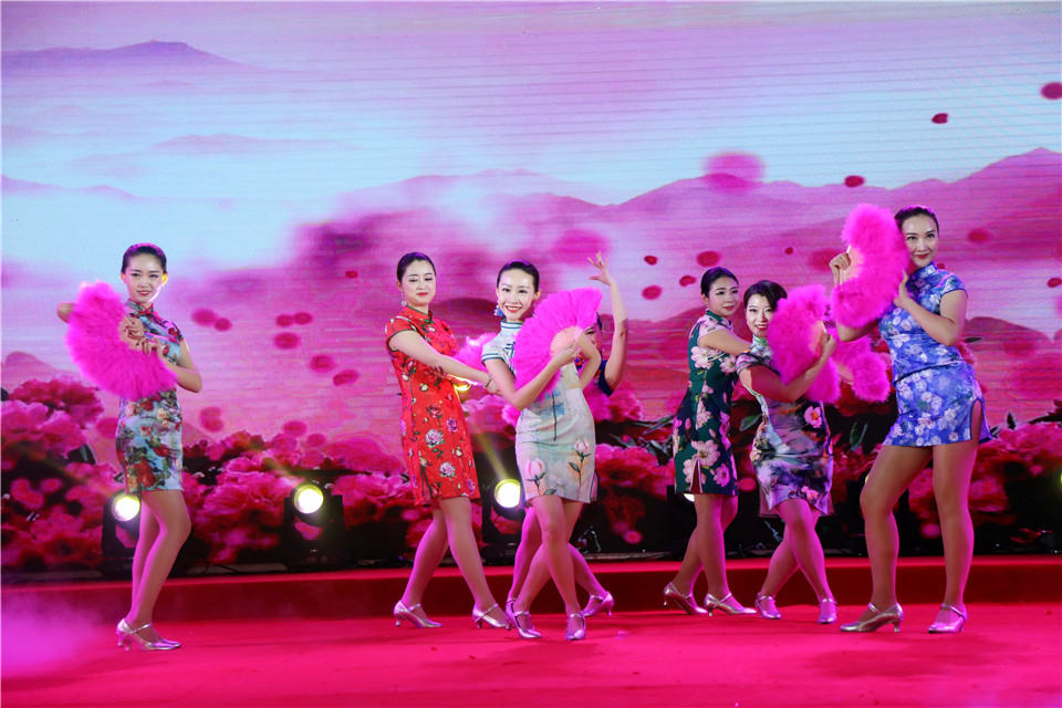 15209108066398820s4p.jpg 0O6A3372.jpg