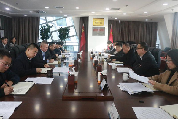 集團公司領(lǐng)導(dǎo)到水環(huán)境公司調(diào)研生產(chǎn)經(jīng)營及國企改革三年行動推進情況_副本.jpg