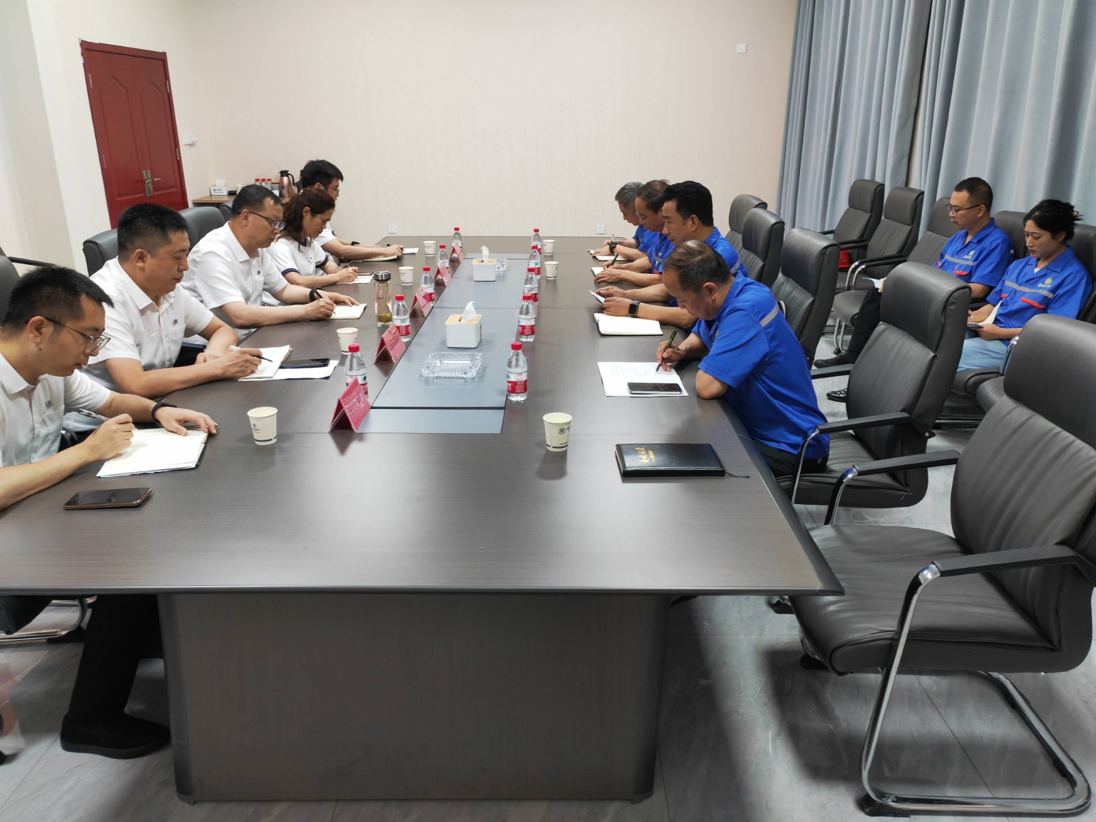 1720145937770920RAWl.jpg 董事長調研公司半年工作情況24.7.2(1).jpg