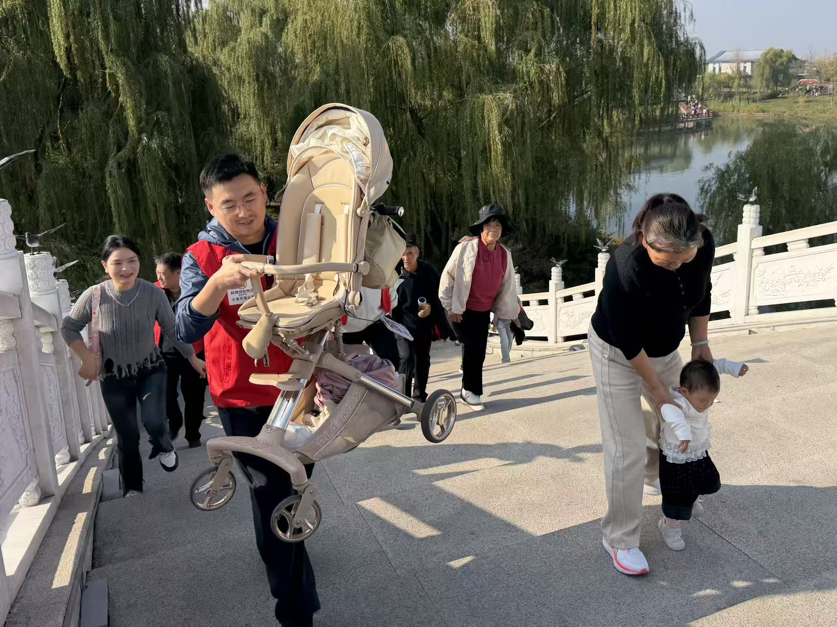 17622266442084471MAu.jpg 大秦環(huán)境公司2.jpg