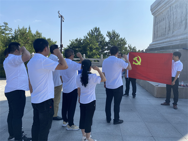 7.11（姚普）秦楓公司黨支部組織黨員赴照金陜甘邊革命根據(jù)地紀念館開展 “傳承紅色基因，重溫崢嶸歲月”主題黨日活動.jpg